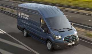 Ford E-Transit Extended Range - front action